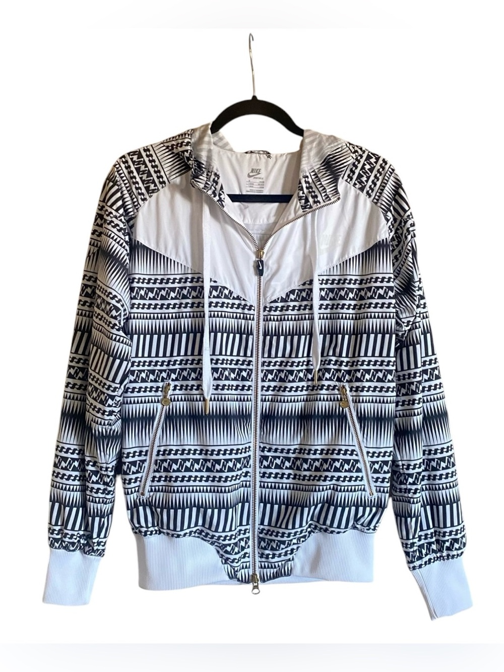 Womenâs NIKE SPORTSWEAR Zip Up Hooded Jacket M